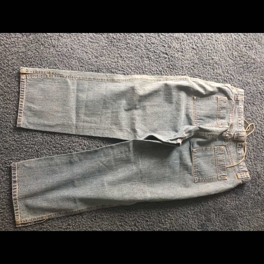 Capris - Picture 2 of 3